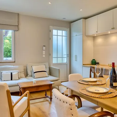 Adorable Maison De 75m2 Avec Grande Terrasse Et Barbecue - 3 Touques